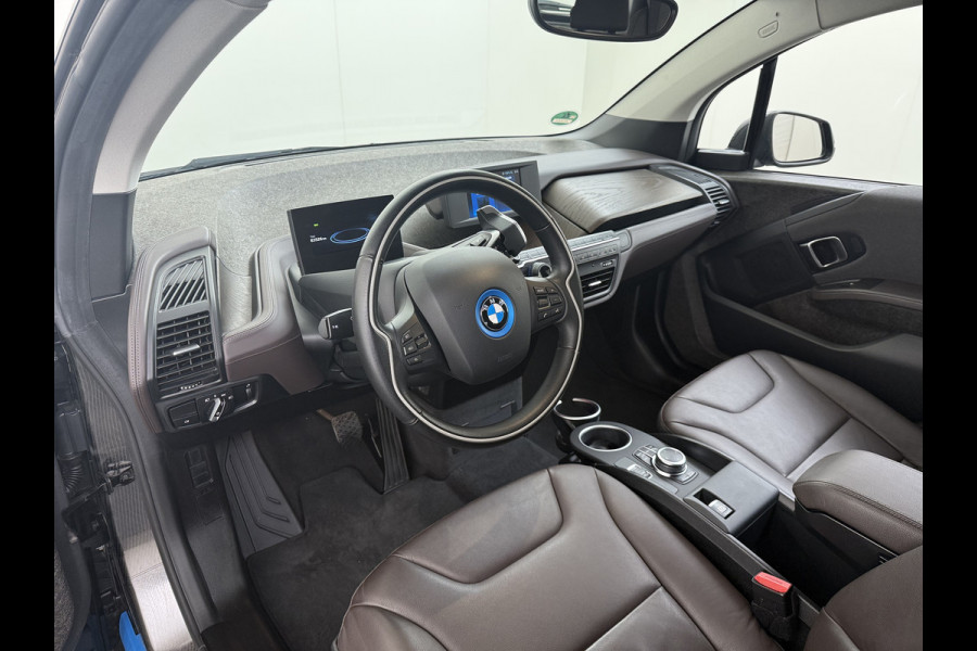 BMW i3 120Ah 42 kWh Warmtepomp Sportpakket Leer Navi Ecc Pdc Tel. Usb 20'LM CruiseControl Stoelverw. KeylessStart Isofix Led Aut.Verlichting Elek.Ramen Comfort pakket
