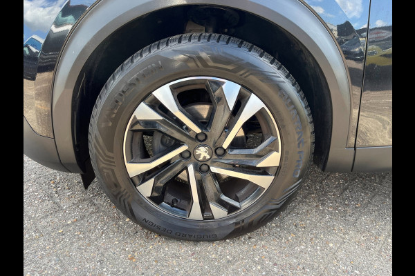 Peugeot 2008 1.2 PureTech Allure(clima,cruise,lmv,nwe-distributieset,bj21,15999,-)