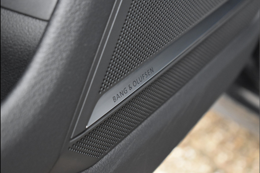 Audi A6 Avant 55 TFSI e Quattro S-Line Competition Matrix HD 360 Camera B&O S6 Diffusor 21 Inch