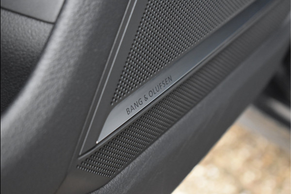 Audi A6 Avant 55 TFSI e Quattro S-Line Competition Matrix HD 360 Camera B&O S6 Diffusor 21 Inch