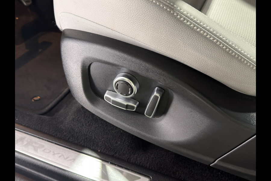 Jaguar E-Pace 1.5 P300e AWD R-Dynamic S | Trekhaak | Stoelen verwarmd | 360 Cam | Luxe Leder