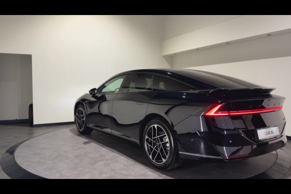 XPeng P7+ RWD Long Range 74.9 kWh | Luxe wit leder interieur | Stoelen verwarmd geventileerd & massage functie