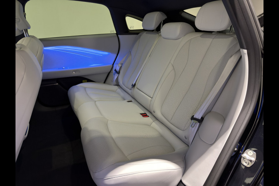 XPeng P7+ RWD Long Range 74.9 kWh | Luxe wit leder interieur | Stoelen verwarmd geventileerd & massage functie