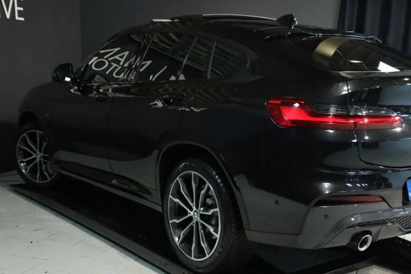 BMW X4 XDrive20i M Sport / PANO / MEMORY / HUD / 360 / ACC / HK / KEYLESS / 20'