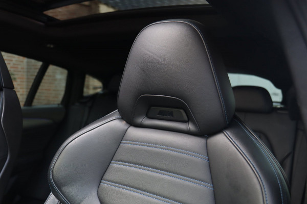 BMW X4 XDrive20i M Sport / PANO / MEMORY / HUD / 360 / ACC / HK / KEYLESS / 20'