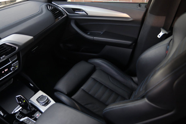 BMW X4 XDrive20i M Sport / PANO / MEMORY / HUD / 360 / ACC / HK / KEYLESS / 20'