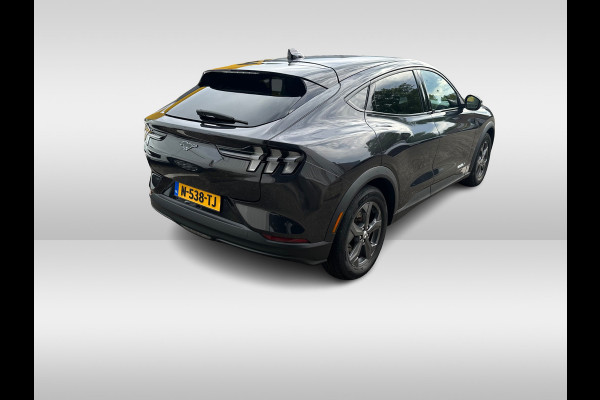 Ford Mustang Mach-E Extended RWD 98 kWh / Camera / Leder / 18'' / Keyless / DAB / Dodehoek / Stuur+Stoelverwarming / ACC
