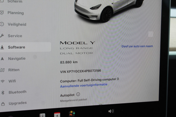Tesla Model Y Long Range AWD 75 kWh / Autopilot / Panoramadak / Camera / 20'' / Keyless / Leder / Dodehoek / Navigatie / Stoelverwarming