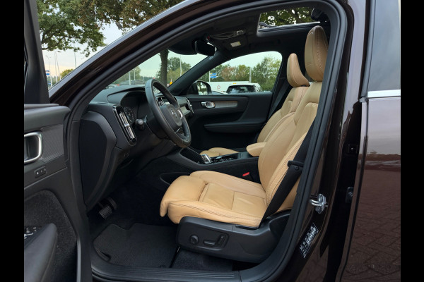 Volvo XC40 2.0 T4 Inscription / Trekhaak / Panoramadak / Camera / Leder / 18'' / Elektr. Stoelen / CarPlay / Stoelverwarming / Dodehoek / ACC