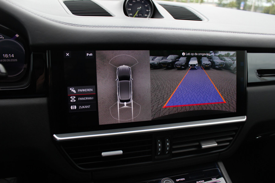 Porsche Cayenne 3.0 E-Hybrid / Panoramadak / 360Camera / Achterasbesturing / Luchtvering / Softclose / Sportchrono / 21'' / Keyless / Stoelventilatie+Verwarming / Bose / DAB / Cruise Control