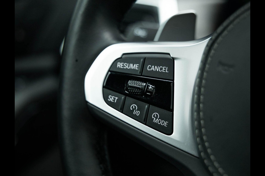 BMW X5 xDrive50e | M-Sport Pro | Trekhaak | Comfort access | Iconic glow | Panorama dak | Harman/Kardon