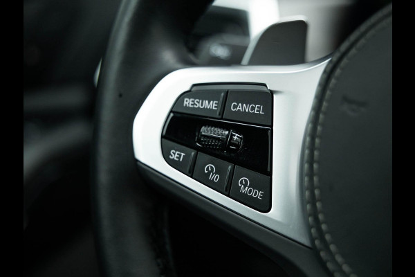 BMW X5 xDrive50e | M-Sport Pro | Trekhaak | Comfort access | Iconic glow | Panorama dak | Harman/Kardon