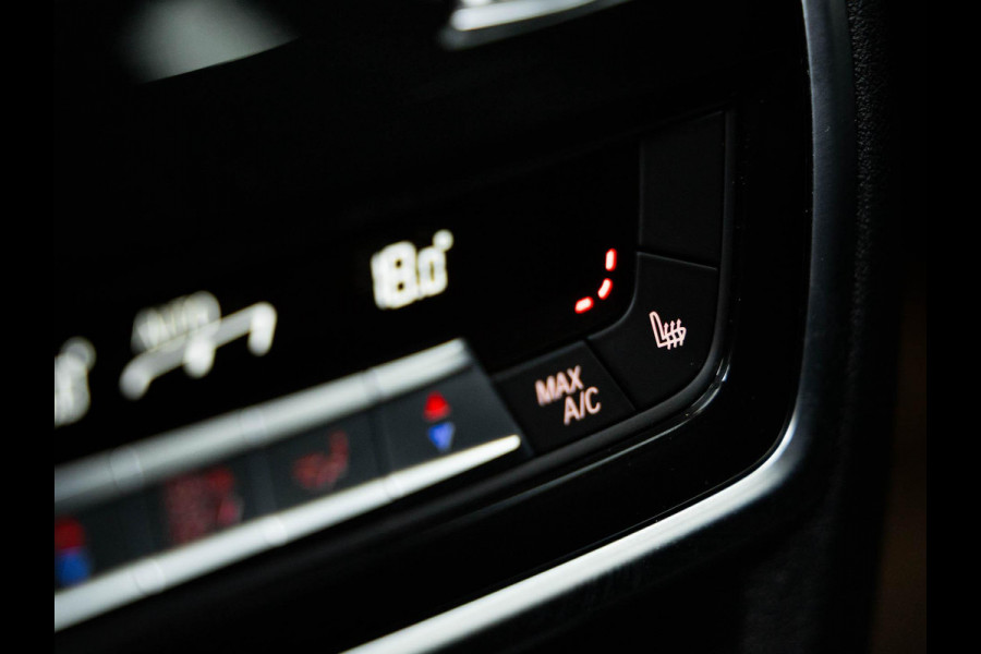 BMW X5 xDrive50e | M-Sport Pro | Trekhaak | Comfort access | Iconic glow | Panorama dak | Harman/Kardon