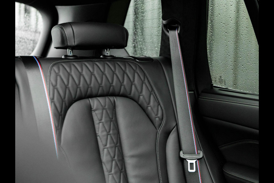 BMW X5 xDrive50e | M-Sport Pro | Trekhaak | Comfort access | Iconic glow | Panorama dak | Harman/Kardon