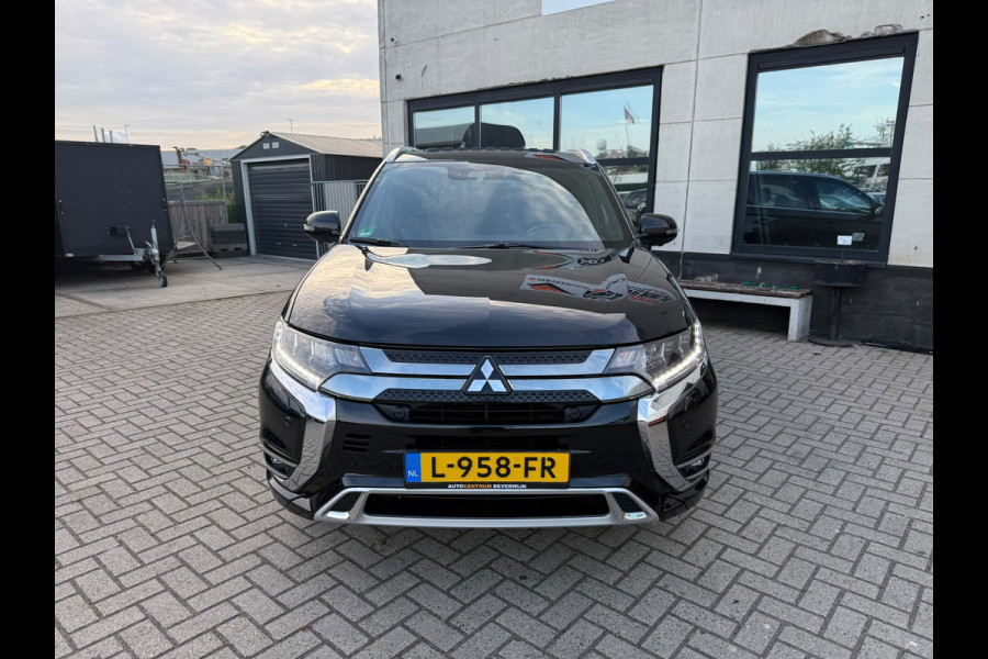 Mitsubishi Outlander 2.4 PHEV S-Edition 2019 Zwart 224pk