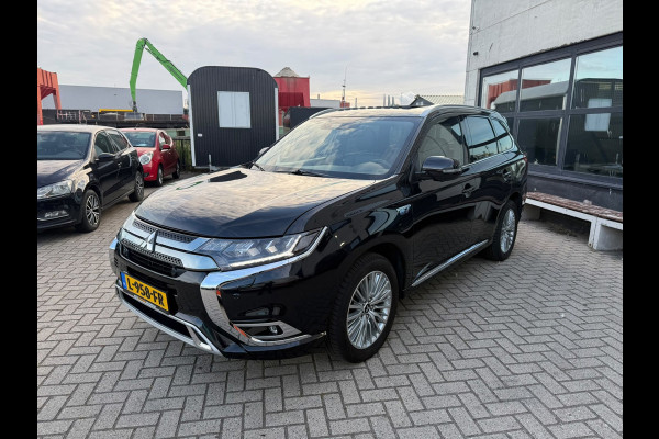 Mitsubishi Outlander 2.4 PHEV S-Edition 2019 Zwart 224pk