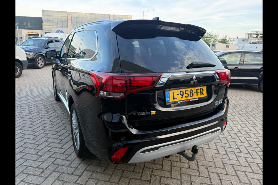 Mitsubishi Outlander 2.4 PHEV S-Edition 2019 Zwart 224pk