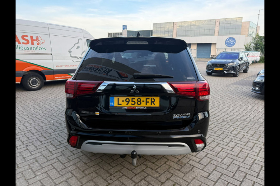 Mitsubishi Outlander 2.4 PHEV S-Edition 2019 Zwart 224pk