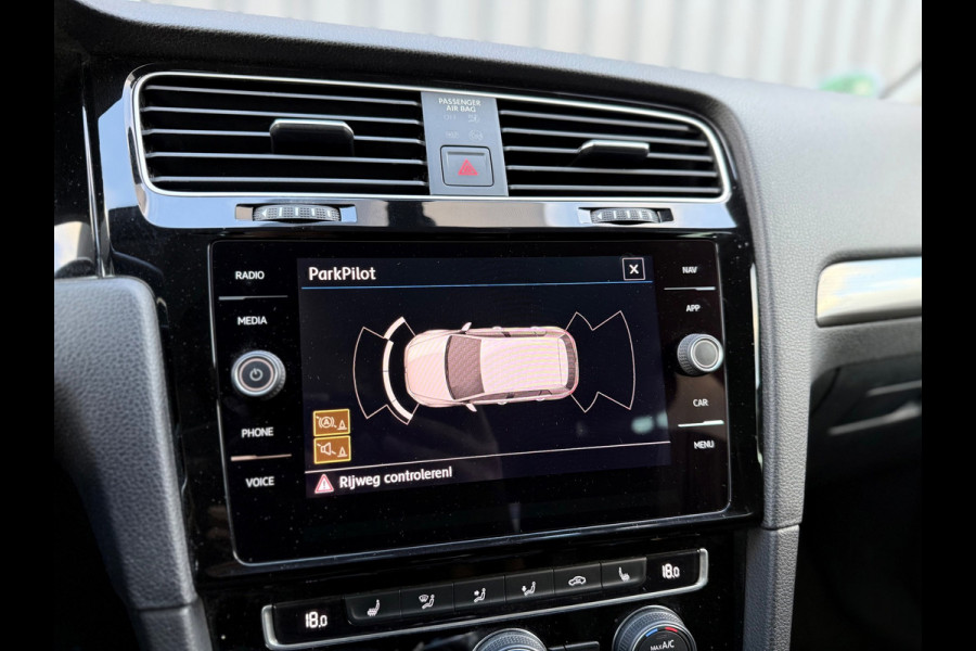 Volkswagen Golf 1.0 TSI 86pk Trendline 2019 Wit Trekhaak Led