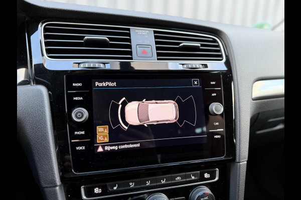 Volkswagen Golf 1.0 TSI 86pk Trendline 2019 Wit Trekhaak Led