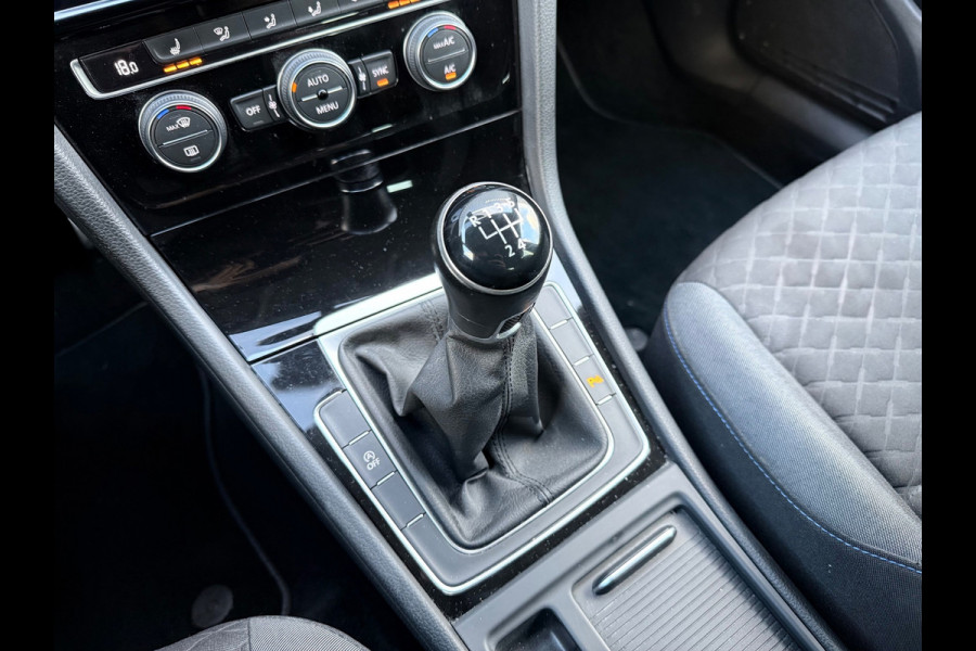 Volkswagen Golf 1.0 TSI 86pk Trendline 2019 Wit Trekhaak Led