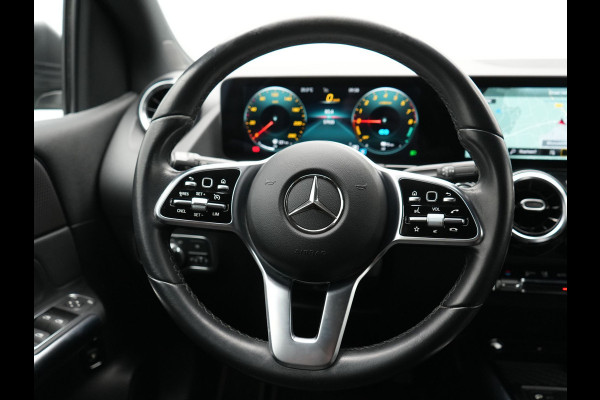 Mercedes-Benz B-Klasse 250 e Business Line PHEV 218pk Dealer O.H. | SOH 95% | Stoelverwarming | Apple Carplay | Cruise Control | Widescreen Navi | Draadloze Telefoonlader | Park Assist | Lane Assist | DAB | LED Koplampen | Plug In Hybrid |