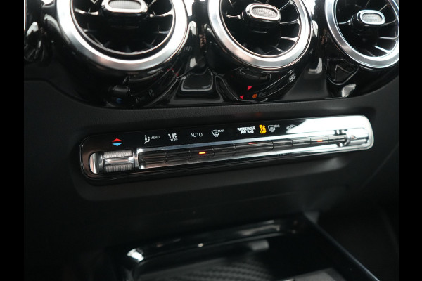 Mercedes-Benz B-Klasse 250 e Business Line PHEV 218pk Dealer O.H. | SOH 95% | Stoelverwarming | Apple Carplay | Cruise Control | Widescreen Navi | Draadloze Telefoonlader | Park Assist | Lane Assist | DAB | LED Koplampen | Plug In Hybrid |