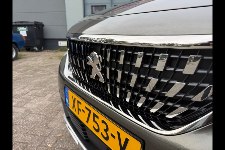 Peugeot 3008 1.2i TURBO 2019 131PK! ALLURE PACK EXE AUTOMAAT LEDER CARPLAY