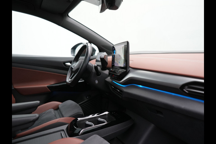 Volkswagen ID.4 Tech 77 kWh 204pk Dealer O.H. | Panodak | Adaptive Cruise | Head Up | 360 Camera | Warmtepomp | IQ Light | Alcantara Sportstoelen Memory & Massage | Stoelen & Stuur Verwarmd | Sfeerverlichting | Keyless | BLIS | 20"L.M |