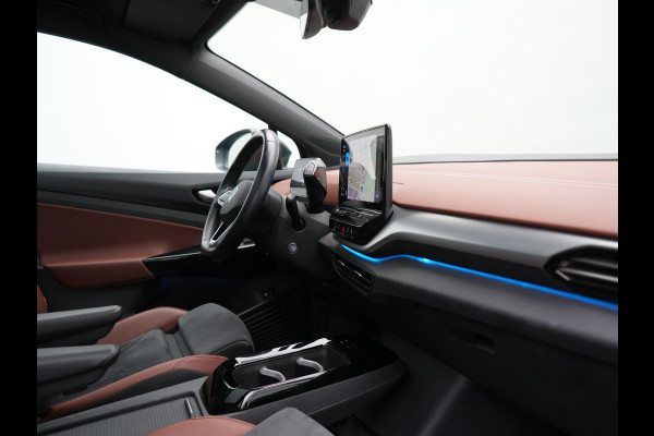 Volkswagen ID.4 Tech 77 kWh 204pk Dealer O.H. | Panodak | Adaptive Cruise | Head Up | 360 Camera | Warmtepomp | IQ Light | Alcantara Sportstoelen Memory & Massage | Stoelen & Stuur Verwarmd | Sfeerverlichting | Keyless | BLIS | 20"L.M |
