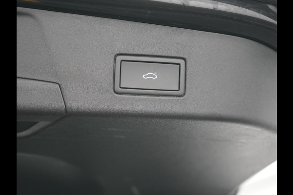 Volkswagen ID.4 Tech 77 kWh 204pk Dealer O.H. | Panodak | Adaptive Cruise | Head Up | 360 Camera | Warmtepomp | IQ Light | Alcantara Sportstoelen Memory & Massage | Stoelen & Stuur Verwarmd | Sfeerverlichting | Keyless | BLIS | 20"L.M |
