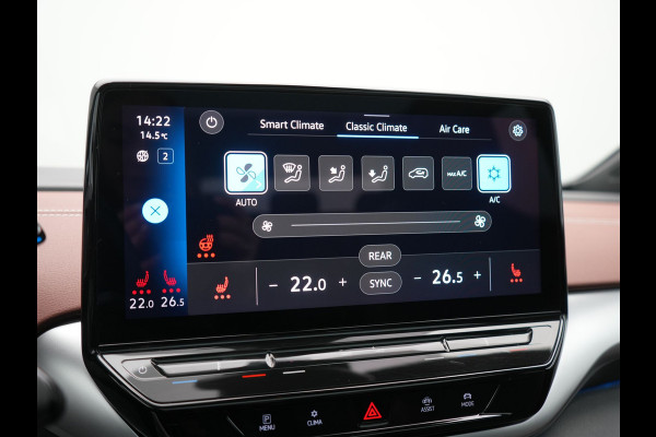 Volkswagen ID.4 Tech 77 kWh 204pk Dealer O.H. | Panodak | Adaptive Cruise | Head Up | 360 Camera | Warmtepomp | IQ Light | Alcantara Sportstoelen Memory & Massage | Stoelen & Stuur Verwarmd | Sfeerverlichting | Keyless | BLIS | 20"L.M |