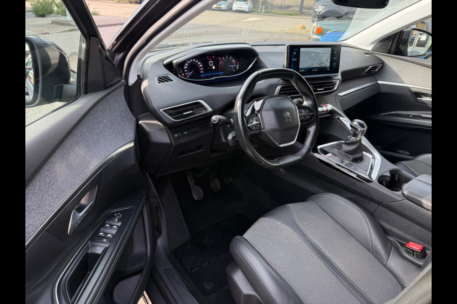Peugeot 5008 1.2 16V 131PK 2022 ALLURE PACK 7-PERSOONS CARPLAY NAP LUXE