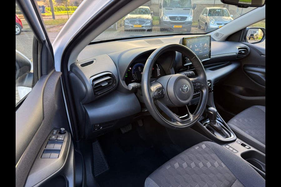 Toyota Yaris 1.5 HYBRID 142PK DYNAMIC 2025 FACE-LIFT ACC AUTOMAAT LUXE NAP
