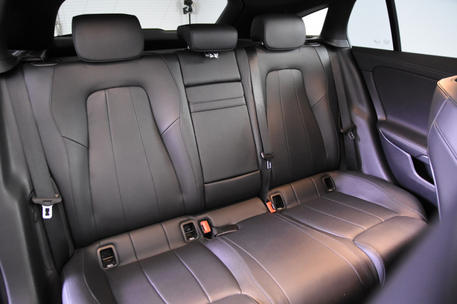 Mercedes-Benz CLA-Klasse SB 180 *1ste Eigenaar*Leer*Panoramadak