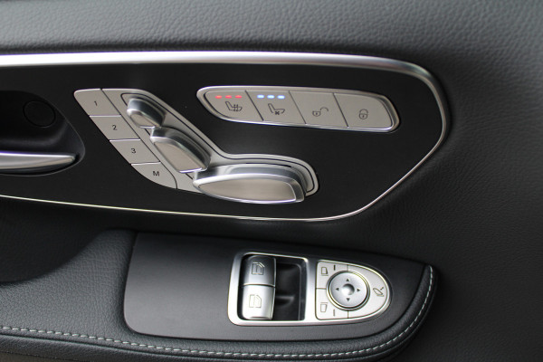 Mercedes-Benz V-Klasse 300d / XXL / AMG / DC / 4-Matic / Elec Stoelen / Stoel ventilatie / Burmester / NIEUWSTAAT