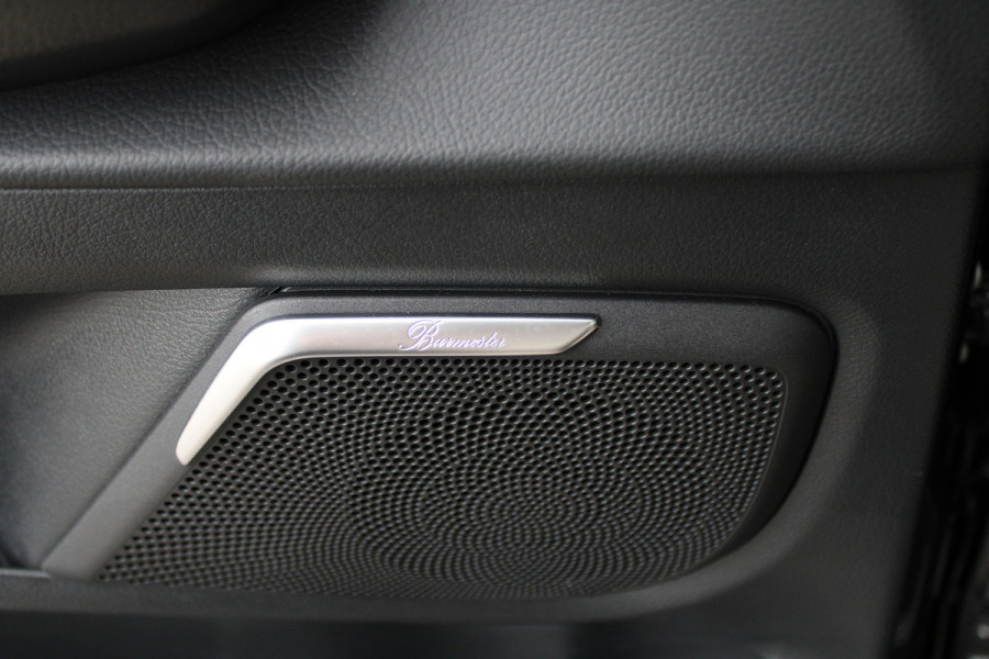 Mercedes-Benz V-Klasse 300d / XXL / AMG / DC / 4-Matic / Elec Stoelen / Stoel ventilatie / Burmester / NIEUWSTAAT
