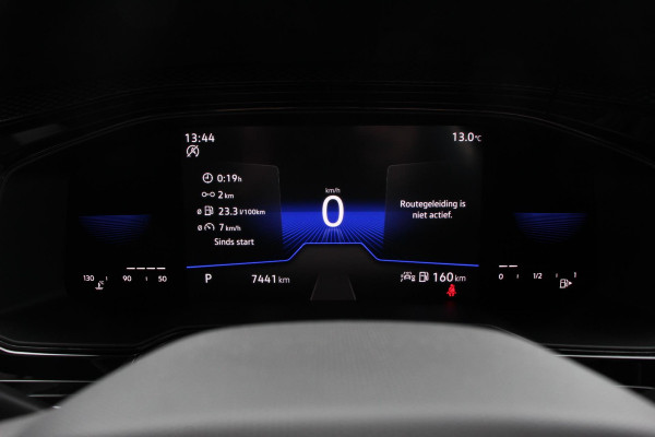 Volkswagen Taigo 1.0 TSI 110pk Automaat Life Navigatie Apple Carplay/Android Auto Wireless Adaptive Cruise Control Parkeersensoren Camera Blind Spot Assist Park Assist Afneembare trekhaak Stoelverwarming Virtual Cockpit Ledverlichting Climatronic