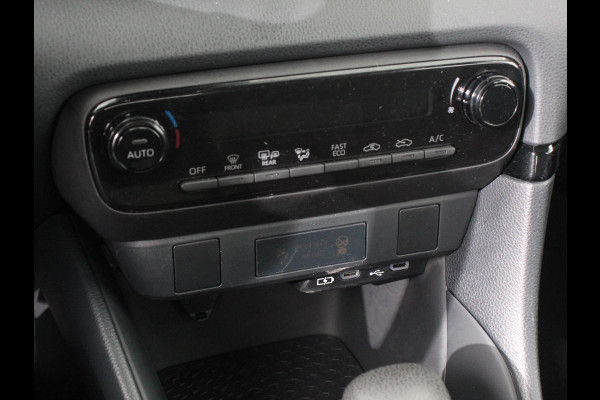 Mazda 2 Hybrid 1.5 Automaat Prime-line Airco Adaptieve cruise control Achteruitrijcamera Lane assist Radio Navigatie Apple Carplay/Android auto