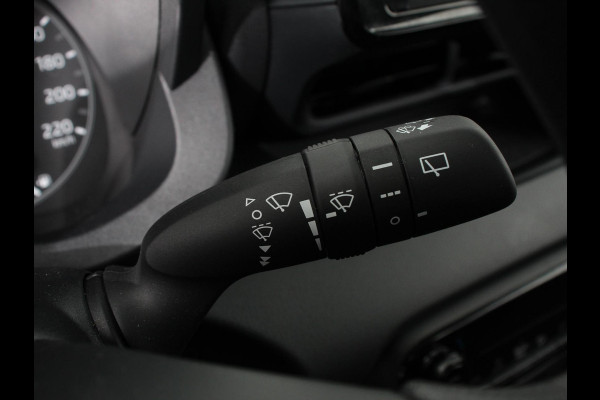 Mazda 2 Hybrid 1.5 Automaat Prime-line Airco Adaptieve cruise control Achteruitrijcamera Lane assist Radio Navigatie Apple Carplay/Android auto