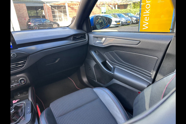 Ford Focus 1.0 EcoBoost ST Line Business B&O / ACC / PANO / LANE / ORG NL