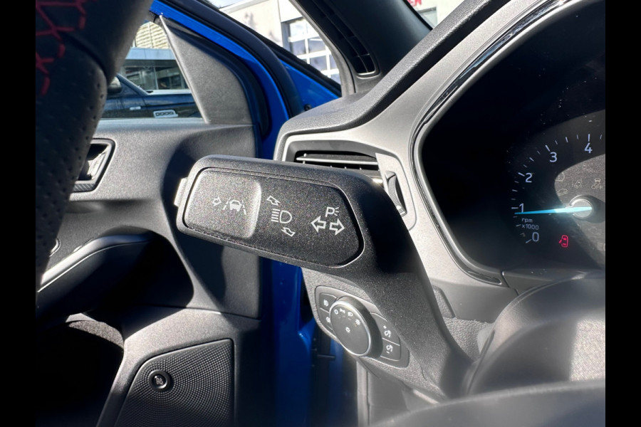 Ford Focus 1.0 EcoBoost ST Line Business B&O / ACC / PANO / LANE / ORG NL