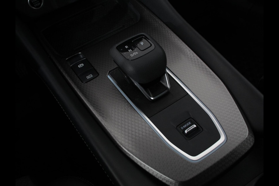 Nissan QASHQAI 1.3 MHEV Automaat N-Connecta Navigatie Climate Control Sfeerverlichting Camera 360 Led Dab Verwarmde voorstoelen Adaptieve Cruise Control Digitale Cockpit Lichtmetalen Velgen