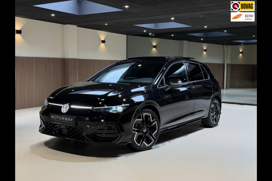 Volkswagen Golf 1.5 eTSI R-Line Edition|Pano|Matrix|Keyless|360|Sfeerverlichting|