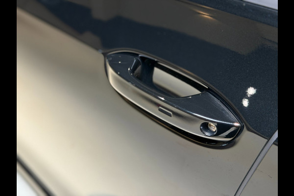 Volkswagen Golf 1.5 eTSI R-Line Edition|Pano|Matrix|Keyless|360|Sfeerverlichting|