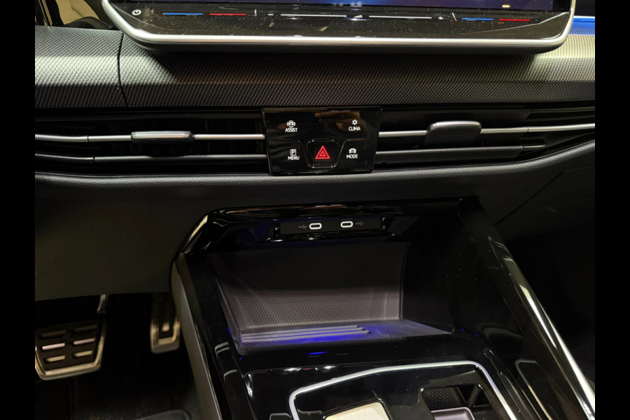 Volkswagen Golf 1.5 eTSI R-Line Edition|Pano|Matrix|Keyless|360|Sfeerverlichting|