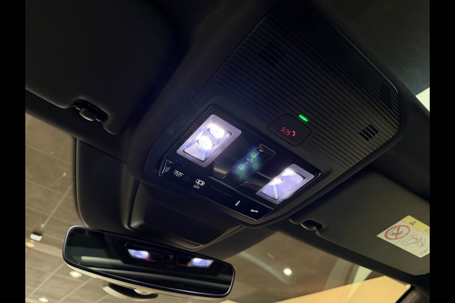 Volkswagen Golf 1.5 eTSI R-Line Edition|Pano|Matrix|Keyless|360|Sfeerverlichting|