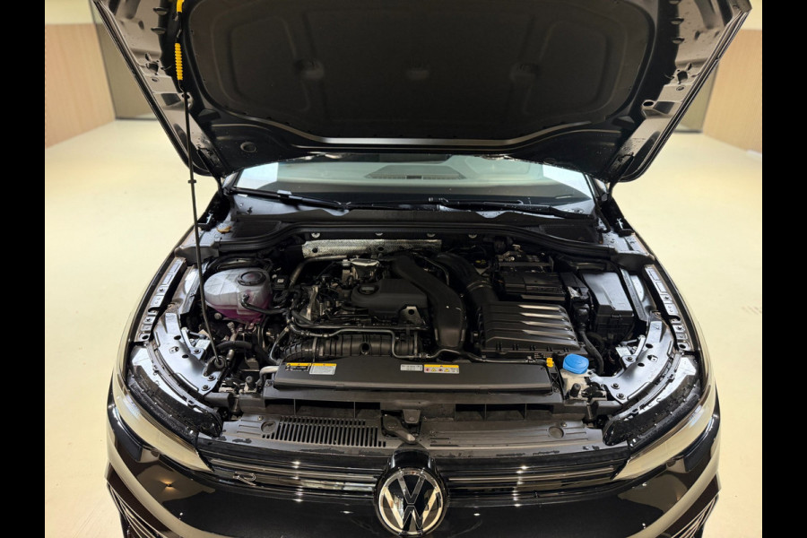 Volkswagen Golf 1.5 eTSI R-Line Edition|Pano|Matrix|Keyless|360|Sfeerverlichting|