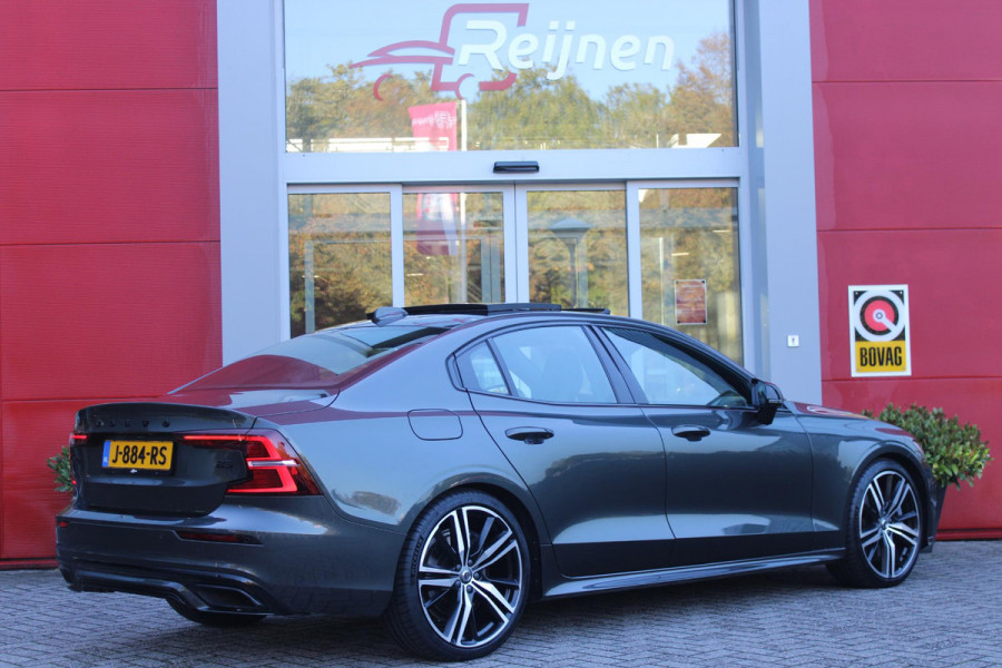 Volvo S60 2.0 B5 250PK AUTOMAAT R-DESIGN 20'' | PANORAMISCH SCHUIF/KANTELDAK | PREMIUM AUDIO BY HARMAN KARDON | 20" 5-TRIPPLE SPAAKS BLACK/DIAMAND CUT LICHTMETALEN VELGEN | BLINDSPOT INFOMATION SYSTEM (BLIS) | VERWARMDE VOORRUIT |VERWARMDE AQUABLADE RUITENWISSERBLADEN | PILOT ASSIST | APPLE CARPLAY / ANDROID AUTO | DODEHOEKDETECTIE |  ADAPTIEVE CRUISECONTROL | R-DESIGN BEKLEDING MET NAPPA LEDER I.C.M. OPEN GRID TEXTIEL | ELEKTRISCH VERSTELBARE CONTOUR STOELEN (SPORTSTOELEN) MET GEHEUGEN OP BEIDE VOORSTOELEN (POWERSEATS) |VERWARMDE VOORSTOELEN EN ACHTERBANK | VERWARMD STUURWIEL |