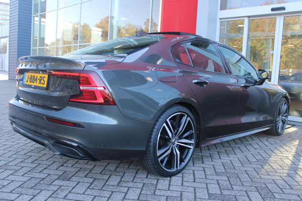 Volvo S60 2.0 B5 250PK AUTOMAAT R-DESIGN 20'' | PANORAMISCH SCHUIF/KANTELDAK | PREMIUM AUDIO BY HARMAN KARDON | 20" 5-TRIPPLE SPAAKS BLACK/DIAMAND CUT LICHTMETALEN VELGEN | BLINDSPOT INFOMATION SYSTEM (BLIS) | VERWARMDE VOORRUIT |VERWARMDE AQUABLADE RUITENWISSERBLADEN | PILOT ASSIST | APPLE CARPLAY / ANDROID AUTO | DODEHOEKDETECTIE |  ADAPTIEVE CRUISECONTROL | R-DESIGN BEKLEDING MET NAPPA LEDER I.C.M. OPEN GRID TEXTIEL | ELEKTRISCH VERSTELBARE CONTOUR STOELEN (SPORTSTOELEN) MET GEHEUGEN OP BEIDE VOORSTOELEN (POWERSEATS) |VERWARMDE VOORSTOELEN EN ACHTERBANK | VERWARMD STUURWIEL |